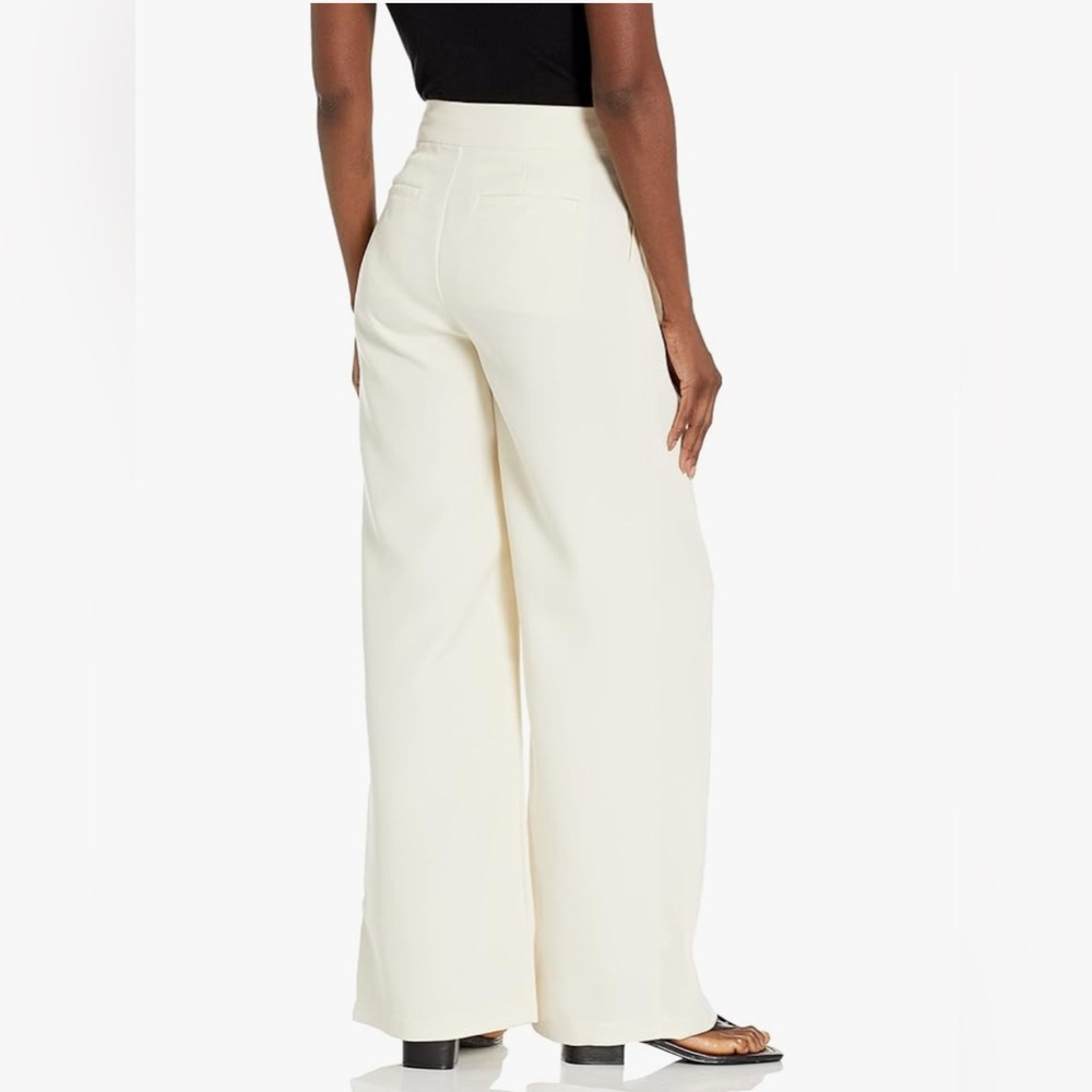 Steve Madden Pristine Ivory Wide Legged Slacks NWT Size M - Picture 4 of 10